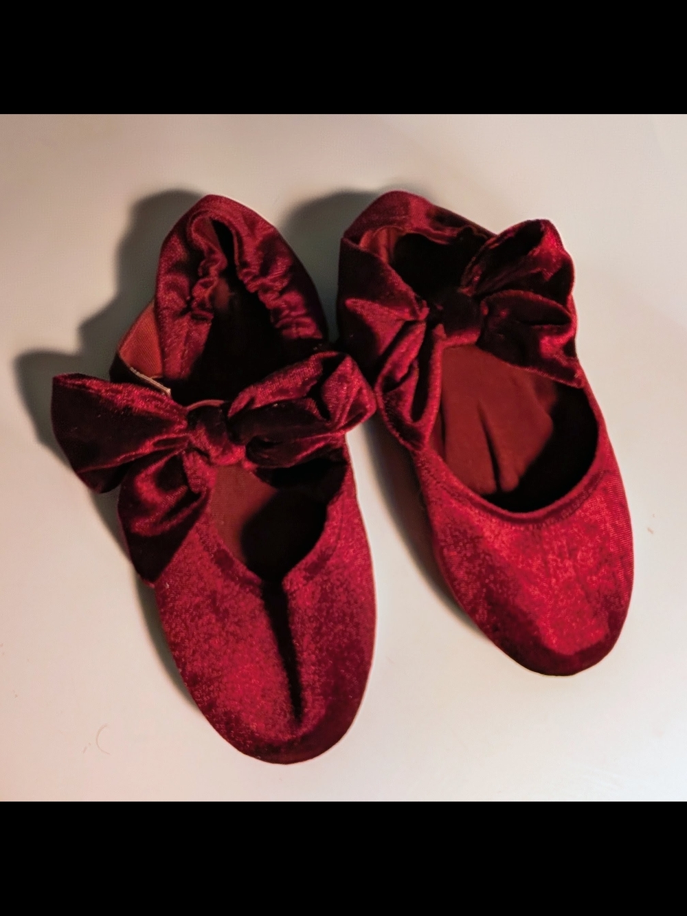 NWOT Fever Sole Velvet Bow Deep Burgundy Cushioned Mary Jane Flats Size 6.5
